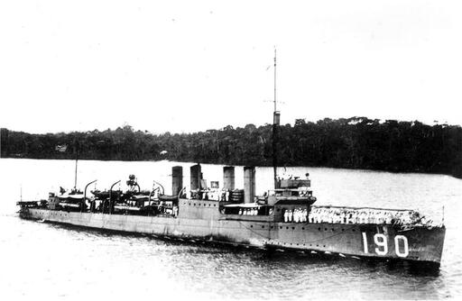 photo of USS Satterlee DD-190 near land
